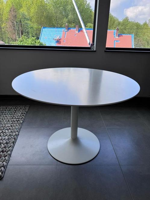 Ronde witte tafel, Huis en Inrichting, Tafels | Eettafels, Gebruikt, 100 tot 150 cm, 50 tot 100 cm, Vier personen, Rond, Overige houtsoorten