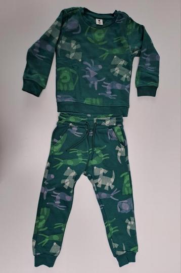 Mt 98-104 Groen joggingpak met veelkleurige honden  beschikbaar voor biedingen