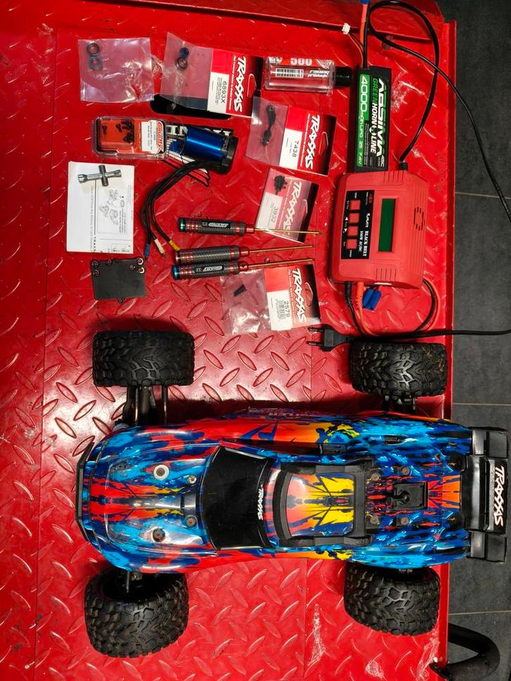 Traxxas rustler 4x4, Kinderen en Baby's, Speelgoed | Overig, Zo goed als nieuw, Jongen of Meisje, Ophalen