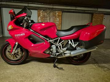DUCATI ST2 ROOD 2001 47000 KM + DUCATI ST2 1998 beschikbaar voor biedingen