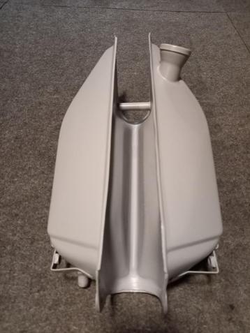 Honda camino tank beschikbaar voor biedingen