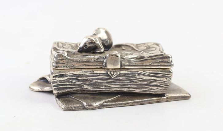 vintage postzegeldoosje, Antiek en Kunst, Antiek | Woonaccessoires, Ophalen of Verzenden