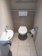 Hang wc met handenwasser en toebehoren., Huis en Inrichting, Ophalen of Verzenden