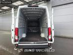 Iveco Daily 35S14 Automaat L3H2 3,5t Trekhaak Airco Cruise E, Auto's, Automaat, Stof, Gebruikt, Euro 6