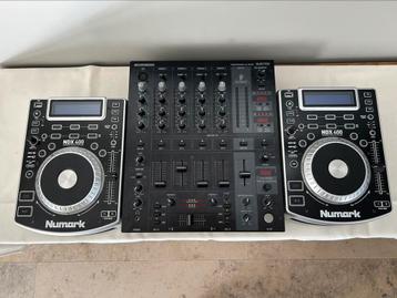 Dj-set: 2x Numark NDX400 + 1x Behringer DJX750 disponible aux enchères