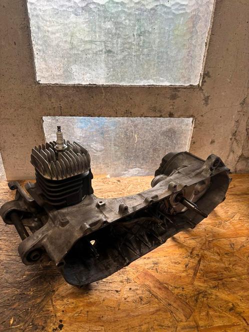 MBK Booster Motorblok 50CC TNT GEREVISEERD, Fietsen en Brommers, Brommeronderdelen | Scooters, Blok, Ophalen