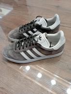 grijze ADIDAS originals gazelle maat 38 NIEUW, Adidas, Ophalen of Verzenden, Zo goed als nieuw, Sneakers