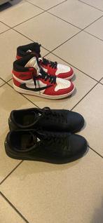 Nike Jordan 1 travis Scott versie.maat39 Armani maat 40, Kleding | Heren, Schoenen, Ophalen of Verzenden