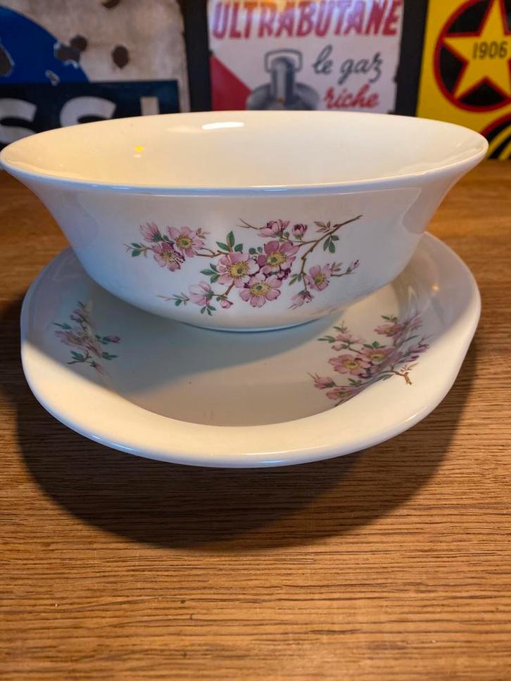 Kom en langwerpige schotel Mosa bloesem kers, Antiek en Kunst, Antiek | Servies los, Ophalen of Verzenden