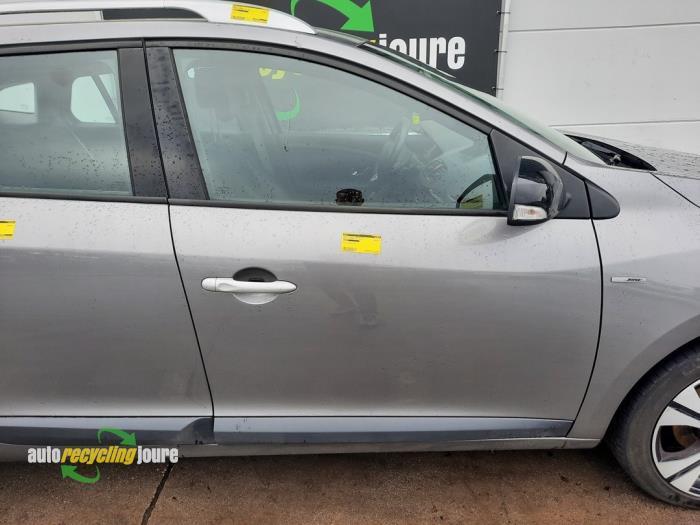 Portier 4Deurs rechts-voor van een Renault Megane (TEKNG), Auto-onderdelen, Carrosserie, Deur, Renault, Gebruikt, 3 maanden garantie