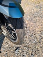 AK 550 Kymco, 13400 km, évolutif., Fietsen en Brommers, Ophalen, Zo goed als nieuw