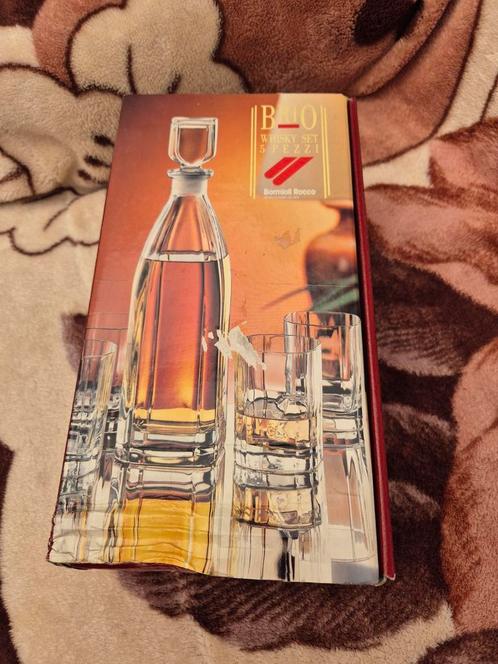 5 delige Whisky set van een karaf met deksel en 4 glazen, Antiek en Kunst, Antiek | Glaswerk en Kristal, Ophalen of Verzenden