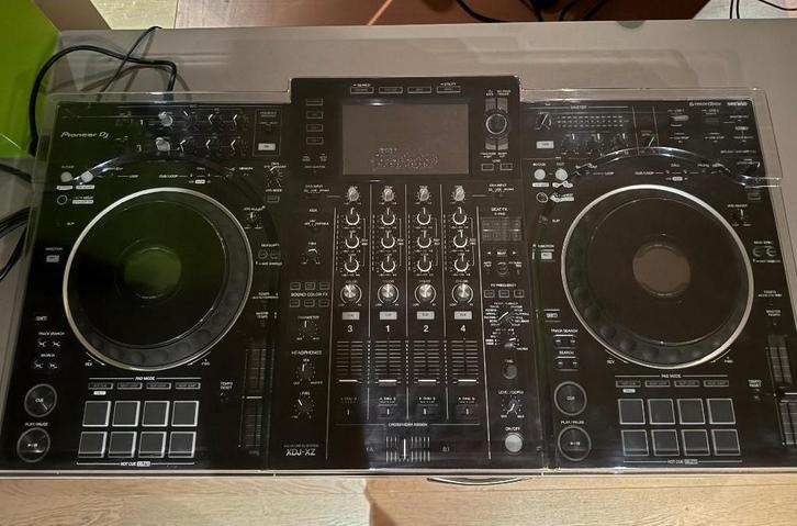 Pioneer XDJ XZ + flightcase + decksaver, Muziek en Instrumenten, Dj-sets en Draaitafels, Zo goed als nieuw, Pioneer, Ophalen