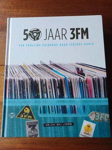  50 jaar 3 FM // hardcover // in nieuwstaat // 468 pagina's 