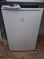 NIEUWE Indesit-koelkast, Nieuw, 100 tot 150 liter, Zonder vriesvak, Energieklasse A of zuiniger