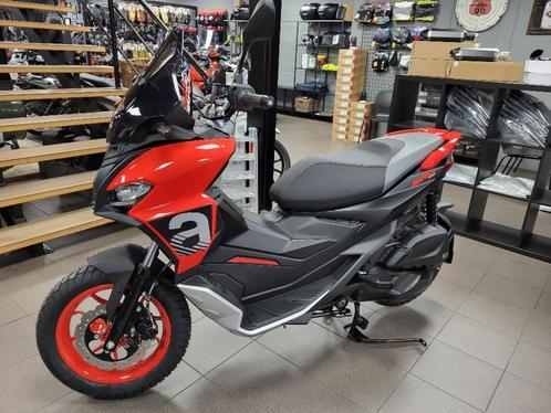 Aprilia SR GT 125 avec une réduction de 400€, Motos, Motos | Aprilia, Entreprise, Scooter, jusqu'à 11 kW, 1 cylindre, Enlèvement