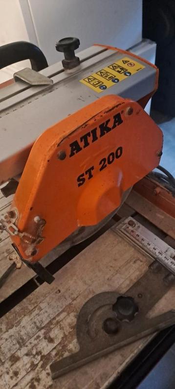 Machine de découpe de carreaux de table Akita st 200