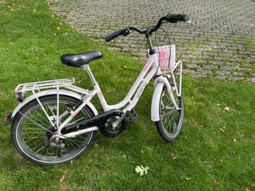 Meisjesfiets in goede staat (5-9j) beschikbaar voor biedingen