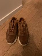 Camel daim damessneaker Tango maat 37, Kleding | Dames, Ophalen of Verzenden, Zo goed als nieuw