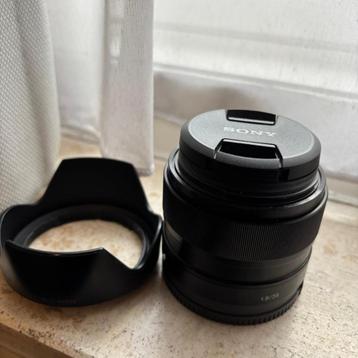 Sony E 35mm f/1.8 OSS (SEL35F18) + UV Filter beschikbaar voor biedingen