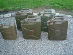 VERSCHILLENDE JERRYCANS (METAAL EN VERSTERKT PLASTIC), Doe-het-zelf en Bouw, Overige Doe-Het-Zelf en Bouw, Ophalen, Gebruikt