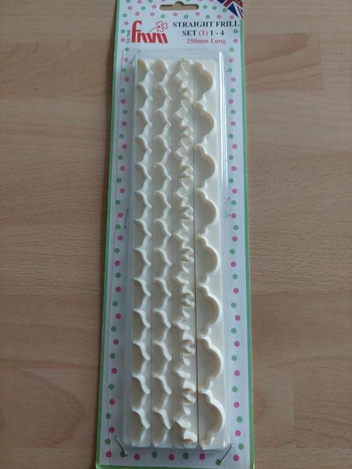 FMM Straight frill Set 1-4 sierrand, Hobby en Vrije tijd, Taarten en Cupcakes maken, Zo goed als nieuw, Versiering, Taarten, Ophalen of Verzenden