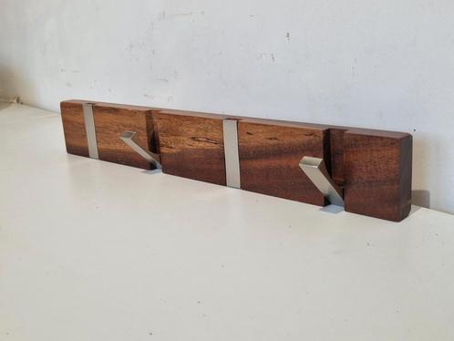 Design Harrit & Sørensen . Knax kapstok van Loca , 4 haken, Huis en Inrichting, Woonaccessoires | Kapstokken, Zo goed als nieuw