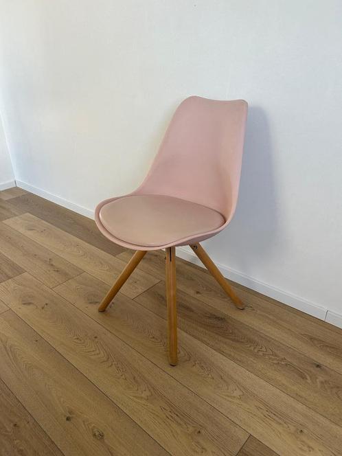 Roze stoelen, Huis en Inrichting, Stoelen, Zo goed als nieuw, Vijf, Zes of meer stoelen, Hout, Kunststof, Overige kleuren, Ophalen