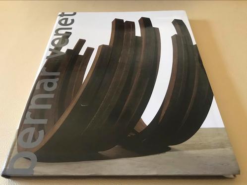 Bernar Venet Sculptures Dessins 180 pages, Livres, Art & Culture | Arts plastiques, Comme neuf, Sculpture, Enlèvement ou Envoi