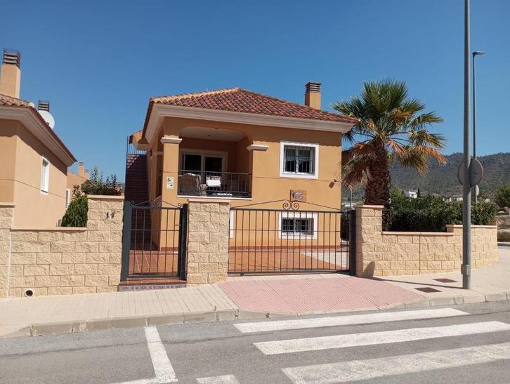 CC0515 - Mooie hoekvilla met gemeenschappelijke zwembad, Immo, Buitenland, Spanje, Woonhuis, Landelijk