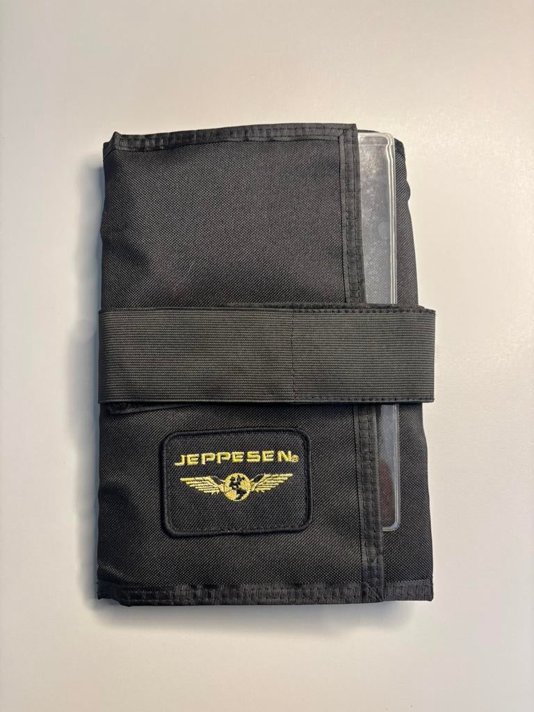Kneeboard à trois anneaux Jeppesen IR, Collections, Aviation, Comme neuf, Enlèvement ou Envoi