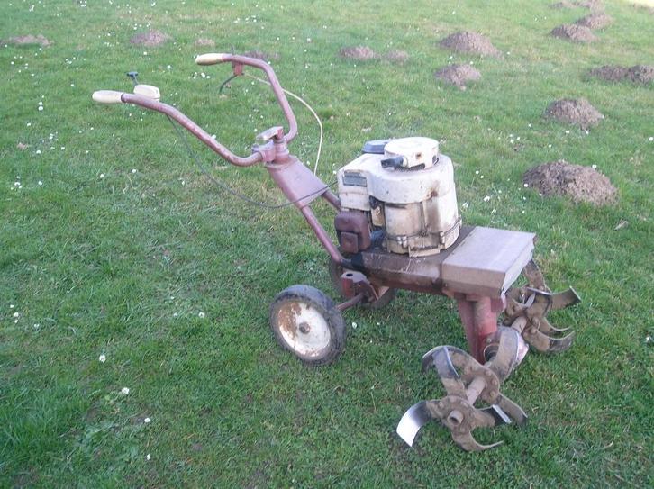 Vieux motoculteur, Doe-het-zelf en Bouw, Gereedschap | Freesmachines, Benzine, Ophalen
