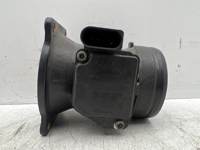 Compteur de masse d'air d'un Volkswagen Golf, Autos : Pièces & Accessoires, Autres pièces automobiles, Volkswagen, Utilisé, 3 mois de garantie
