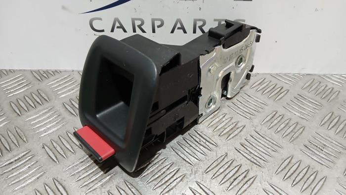 Serrure banquette arrière d'un Mercedes A-Klasse, 3 mois de garantie, Utilisé, -, -