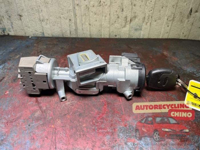 Serrure de contact + clé d'un Ford Focus, -, 3 mois de garantie, -, -