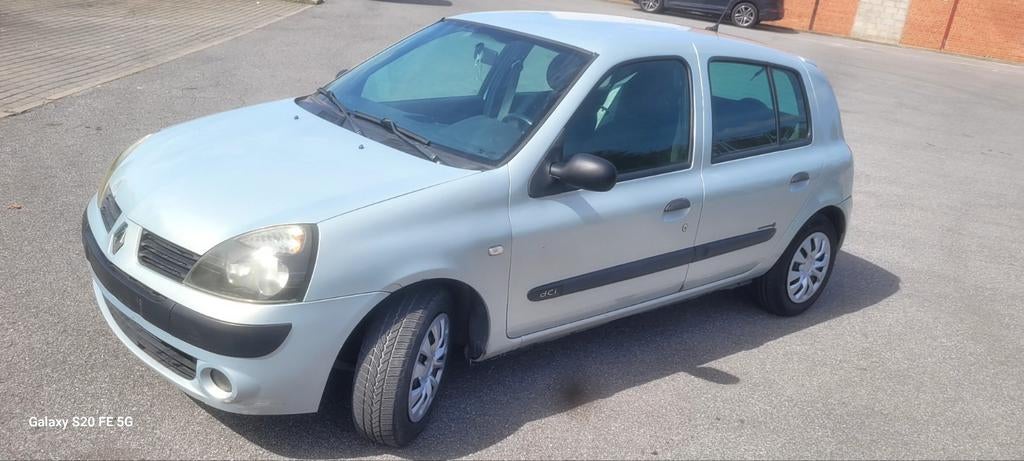 RENAULT CLIO 04+1.5DCI+CTOK+DEMANDE D'IMMATRI À 999EU, Achat, Radio, Entreprise, Boîte manuelle