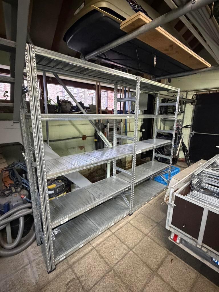 Groot lot professionele rekken, Enlèvement