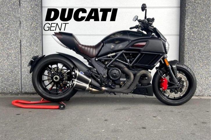 Ducati Diavel Diesel, Motoren, Motoren | Ducati, Bedrijf, Toermotor, meer dan 35 kW, 2 cilinders, Motorrijbewijs A, Ophalen
