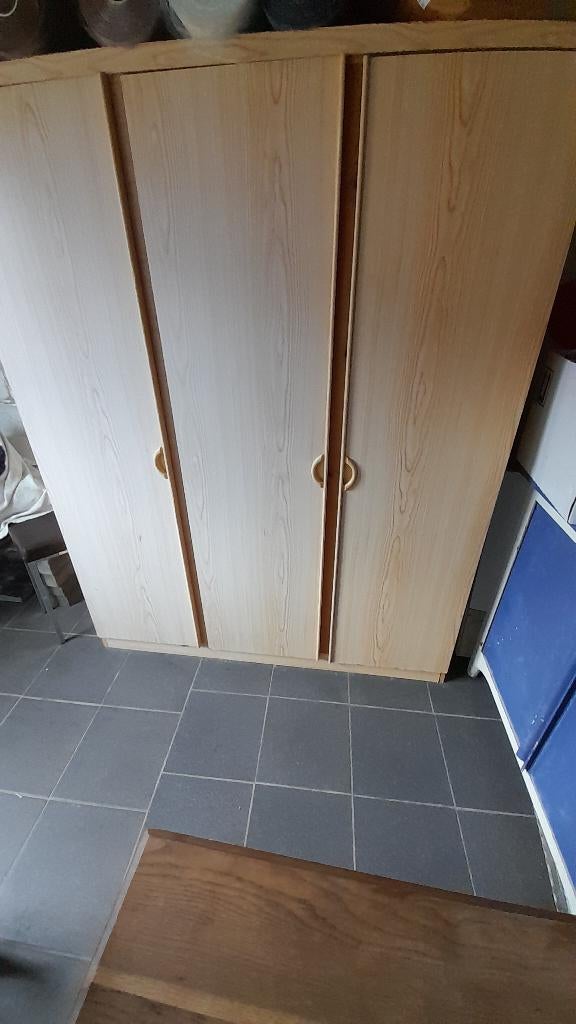 Kleerkast, Ophalen, Gebruikt, 100 tot 150 cm, 100 tot 150 cm