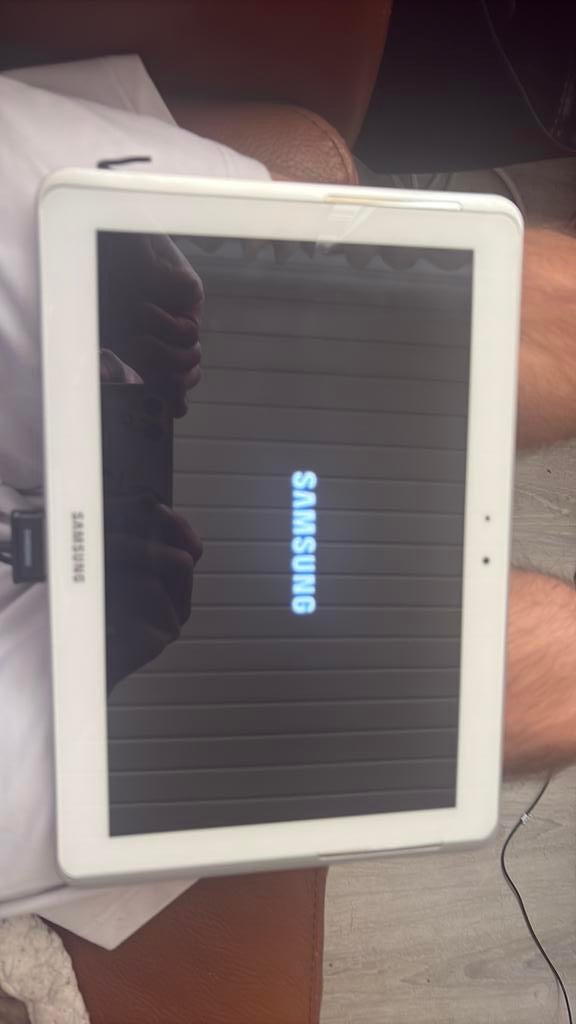 samsung tablet GT-p5110, Ophalen of Verzenden, Zo goed als nieuw