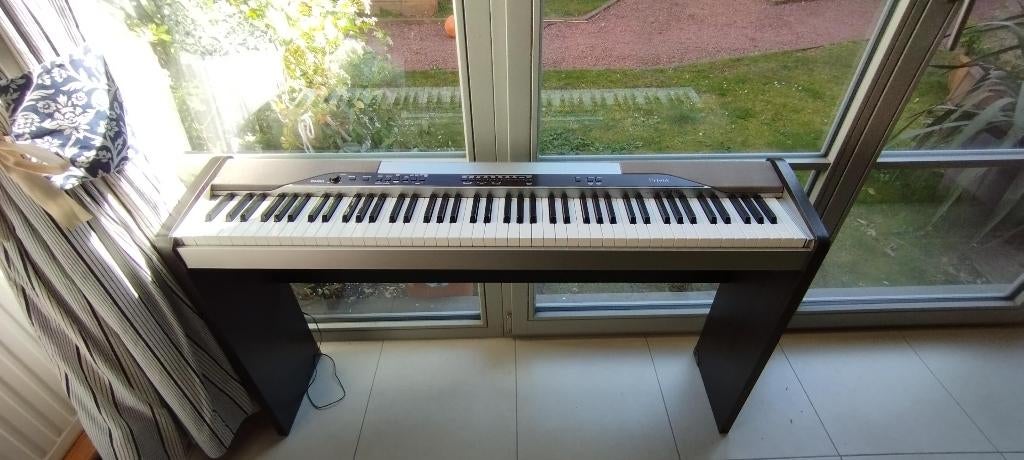 Piano Privia Casio PX-110, Musique & Instruments, Pianos, Comme neuf, Piano, Autres couleurs, Digital, Enlèvement