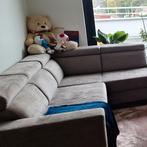 Fauteuil Taupe, Enlèvement