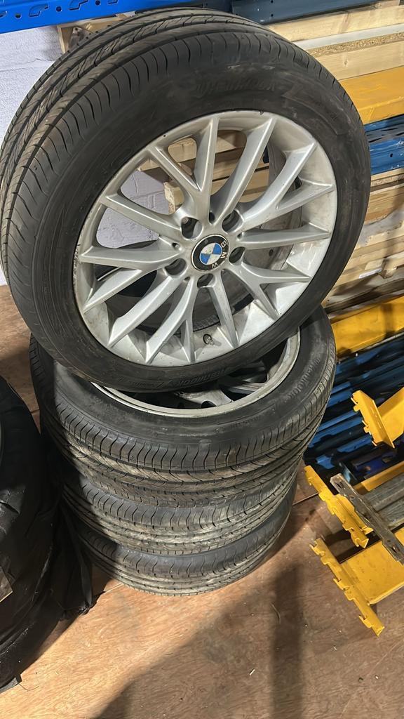 BMW BANDEN MET VELGEN, Autos : Pièces & Accessoires, Pneus & Jantes, Pneus et Jantes, Véhicule de tourisme, Utilisé, Enlèvement ou Envoi