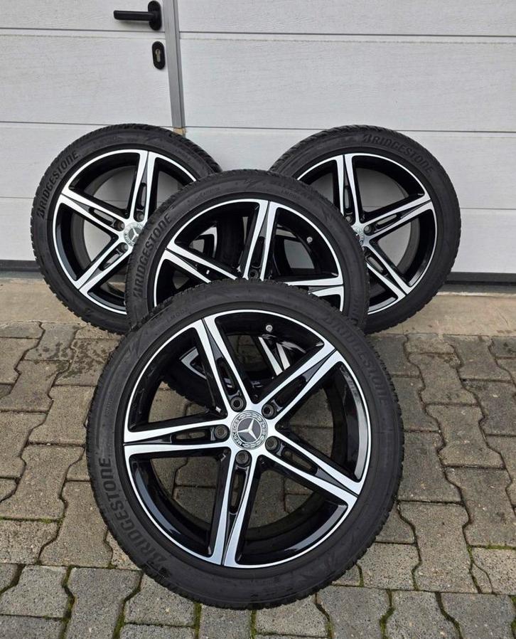 Mercedes V klasse jantes avec pneus 245/45R18, Autos : Pièces & Accessoires, Pneus & Jantes, Pneus et Jantes, Pneus été, 18 pouces