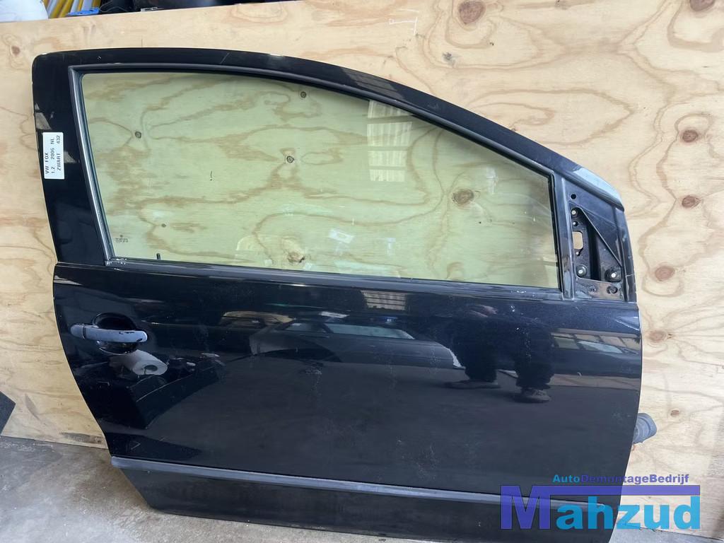 VW FOX ZWART Rechts deur portier 2003-2015, Gebruikt, Volkswagen AG, Vw@volkswagen.de, Berliner Ring 2
38440  Wolfsburg, DE