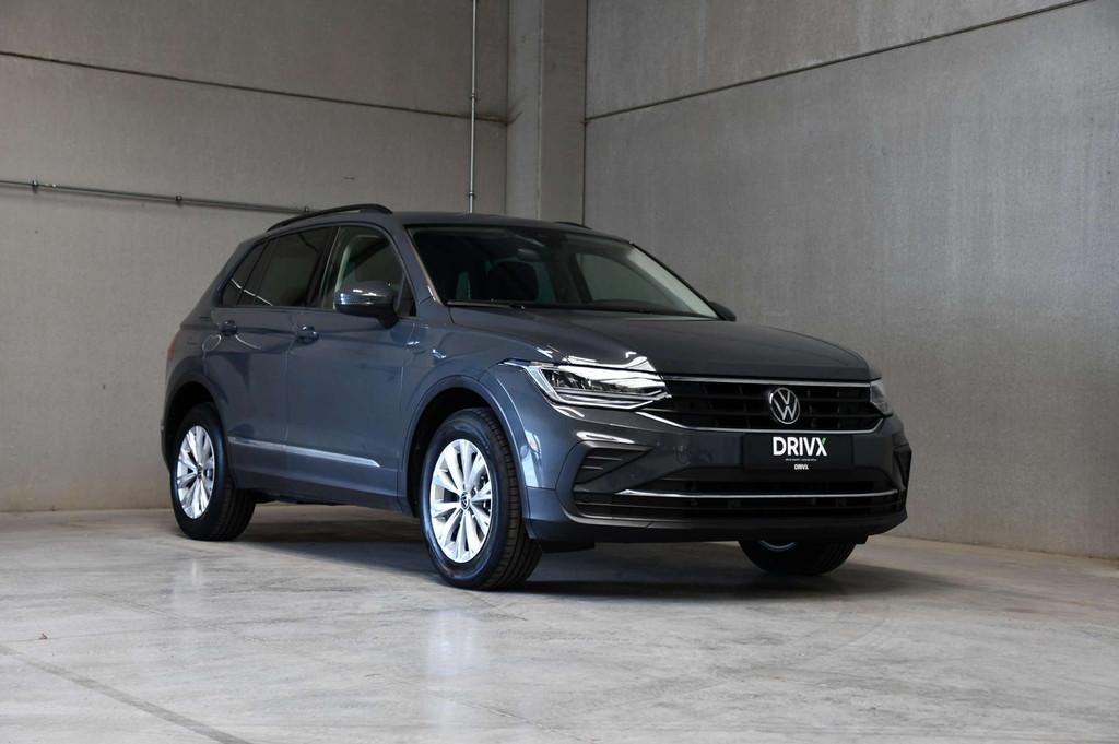 Volkswagen Tiguan Plug in - Carplay - ACC - DAB - Camera, Auto's, Volkswagen, 245 pk, Stof, Gebruikt, 4 cilinders