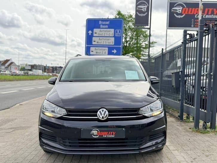 Vw Touran 12/2017 100dkm 7zitpl. Benzine Navi Trekhaak Pdc, Voorwielaandrijving, Monovolume, Euro 6, 4 cilinders