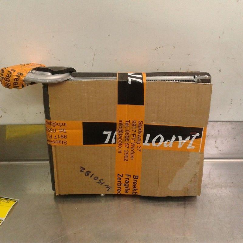 AIRCOVERDAMPER Toyota Auris (E15) (01-2006/09-2012), Gebruikt, Toyota