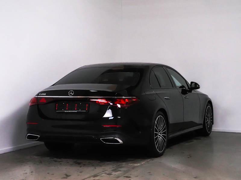 Mercedes-Benz E-Klasse 200 Berline AMG Line (automatique), Autos, Achat, 4 portes, Entreprise, 151 g/km