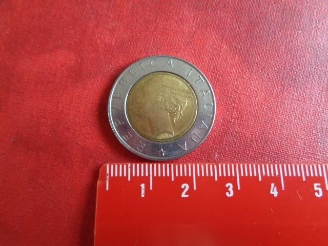 Pièce de monnaie. "ITALIE". 500 lires., Envoi, Autres matériaux